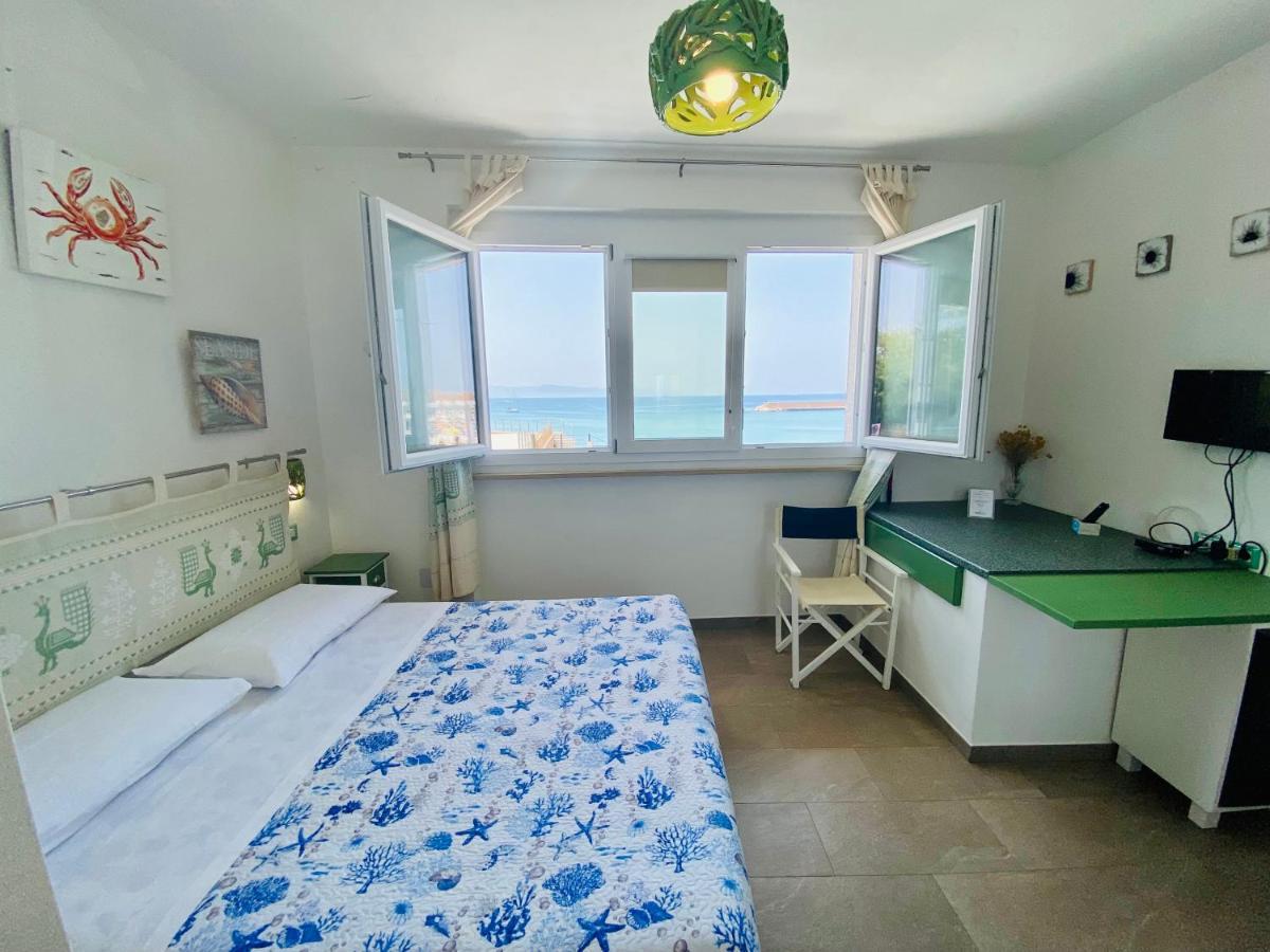 Casetta Al Mare Isola Rossa Kültér fotó